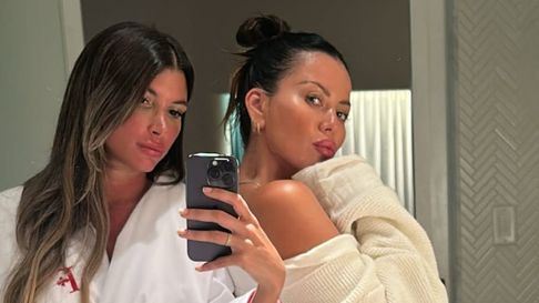 tras seis anos de relacion, karina jelinek y flor parise se casan tras seis anos de relacion, karina jelinek y flor parise se casan