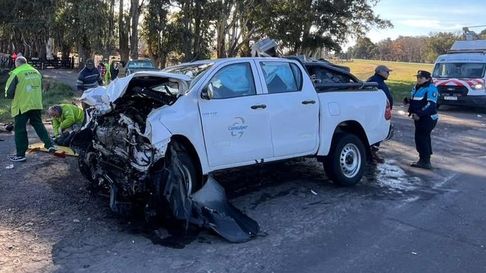 cinco platenses hospitalizados tras un impactante choque en azul cinco platenses hospitalizados tras un impactante choque en azul