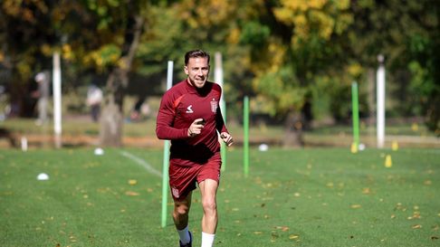 Ezequiel Piovi, uno de los regresos en Estudiantes de La Plata para el partido ante Argentinos Juniors. Ezequiel Piovi, uno de los regresos en Estudiantes de La Plata para el partido ante Argentinos Juniors.