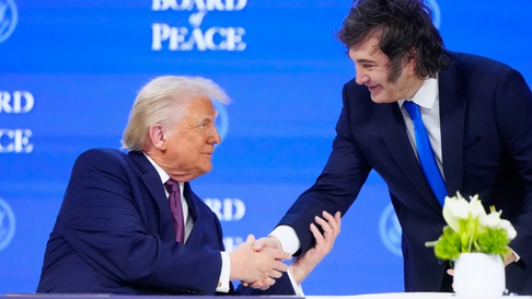 Trump y Milei en Davos, donde firmaron un pacto para crear una especie de ONU paralela. Trump y Milei en Davos, donde firmaron un pacto para crear una especie de ONU paralela.