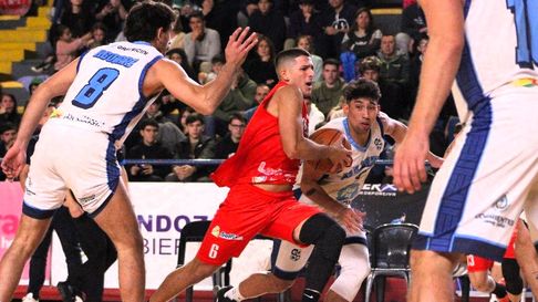 huracan las heras volvio a meter otra gran victoria y esta en semis del federal de basquet huracan las heras volvio a meter otra gran victoria y esta en semis del federal de basquet