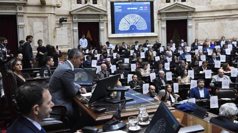 Diputados apoyaron el veto definitivo a las jubilaciones. Diputados apoyaron el veto definitivo a las jubilaciones.