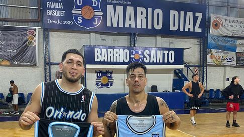 Duki estuvo en San José jugando al básquet. Duki estuvo en San José jugando al básquet.