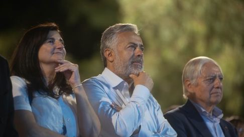 La responsable de la gestión de Turismo, Gabriela Testa, del EMETUR, y Alfredo Cornejo. La responsable de la gestión de Turismo, Gabriela Testa, del EMETUR, y Alfredo Cornejo.