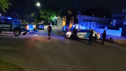 la plata: se paro en medio de la calle y lo atropellaron la plata: se paro en medio de la calle y lo atropellaron