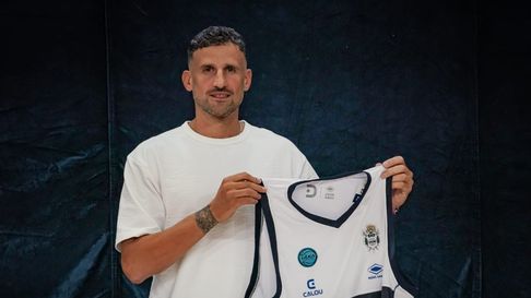 Nicolás Gianella, ídolo como jugador, ahora dirigente del básquet de Gimnasia Nicolás Gianella, ídolo como jugador, ahora dirigente del básquet de Gimnasia