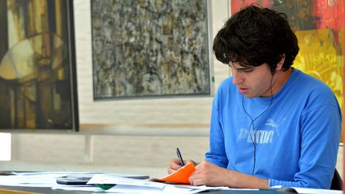 UNCUYO lanza un curso con modalidad mixta para mayores de 25 sin secundario que quieran estudiar en 2026. UNCUYO lanza un curso con modalidad mixta para mayores de 25 sin secundario que quieran estudiar en 2026.