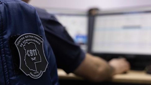 La policía detectó el auto robado mediante el lector de patentes La policía detectó el auto robado mediante el lector de patentes