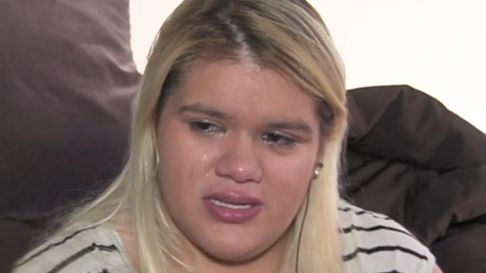 el drama de more rial en la carcel: brindo entre llanto el drama de more rial en la carcel: brindo entre llanto