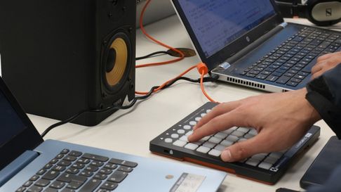 talleres gratuitos de videojuegos, animacion y marketing para adolescentes talleres gratuitos de videojuegos, animacion y marketing para adolescentes