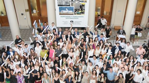 la unlp distinguio a mas de 150 estudiantes la unlp distinguio a mas de 150 estudiantes