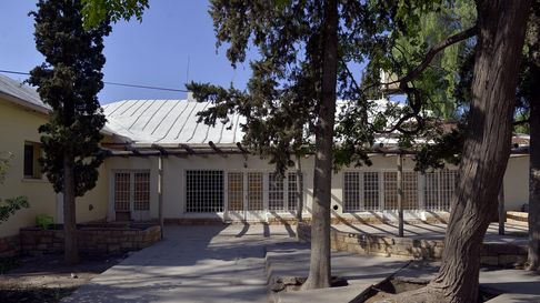 Una vez promulgada la ley, el adicional Cuidado no se abonará a agentes que no estén prestando servicios efectivos. Una vez promulgada la ley, el adicional Cuidado no se abonará a agentes que no estén prestando servicios efectivos.