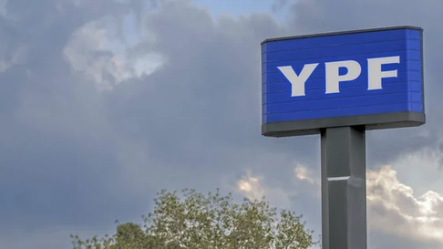 El gobierno de Javier Milei intenta por la vía judicial salvar los activos de YPF. El gobierno de Javier Milei intenta por la vía judicial salvar los activos de YPF.