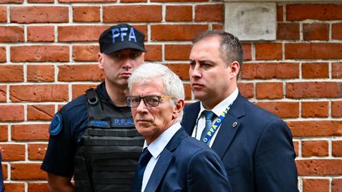 Mariano Cúneo Libarona deja la cartera de justicia en unos meses y su reemplazo agita las diferencias internas en el Gobierno. Mariano Cúneo Libarona deja la cartera de justicia en unos meses y su reemplazo agita las diferencias internas en el Gobierno.