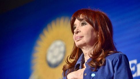 Cristina Kirchner reapareció y le pegó a Javier Milei. Cristina Kirchner reapareció y le pegó a Javier Milei.