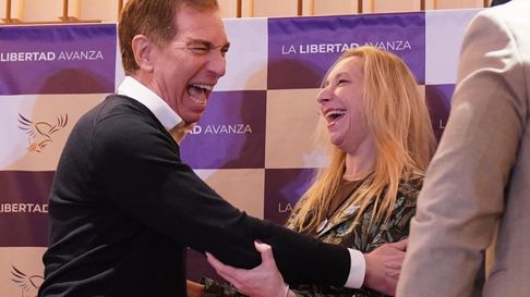 La Libertad Avanza define si Diego Santilli reemplazará a José Luis Espert según la Ley Electoral. La Libertad Avanza define si Diego Santilli reemplazará a José Luis Espert según la Ley Electoral.