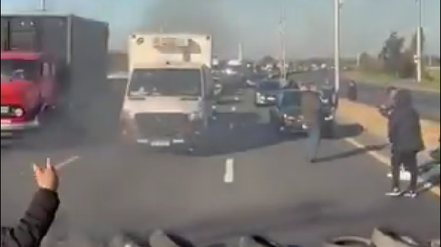 corte total en la autopista buenos aires - la plata en apoyo a cristina corte total en la autopista buenos aires - la plata en apoyo a cristina