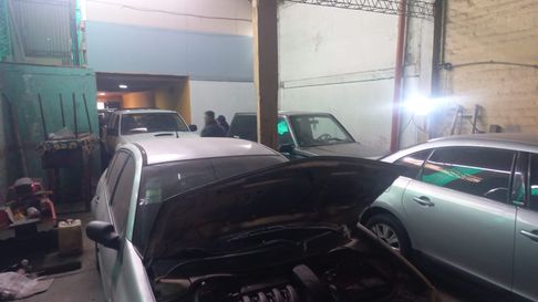 Uno de los operativos por robo de vehículos Uno de los operativos por robo de vehículos