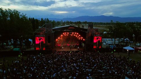 mas de 12 mil personas presentes en el debut del festival montana mas de 12 mil personas presentes en el debut del festival montana