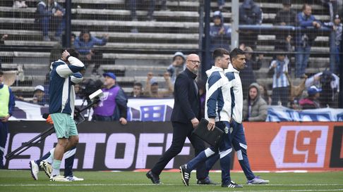 Alejandro Orfila pateó el tablero y realizaría siete cambios Alejandro Orfila pateó el tablero y realizaría siete cambios