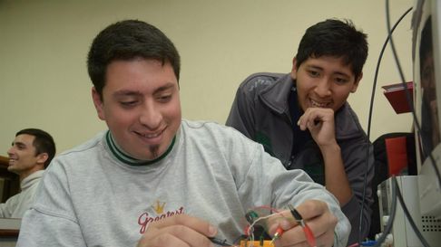 El ITU lanzó 11 cursos especializados, tanto virtuales como presenciales. El ITU lanzó 11 cursos especializados, tanto virtuales como presenciales.