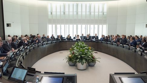 el fmi aprobo la revision y llegan dolares frescos a la argentina el fmi aprobo la revision y llegan dolares frescos a la argentina