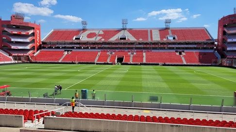 Estudiantes y Vélez definirían la Supercopa Internacional en el estadio de Independiente Estudiantes y Vélez definirían la Supercopa Internacional en el estadio de Independiente