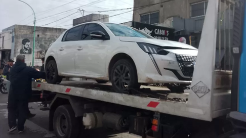 Un choque entre dos automóviles se produjo esta mañana en Berisso Un choque entre dos automóviles se produjo esta mañana en Berisso