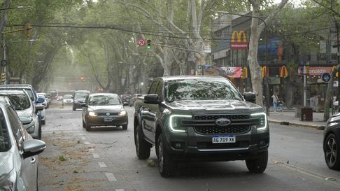 Regresa el viento Zonda a Mendoza. Regresa el viento Zonda a Mendoza.