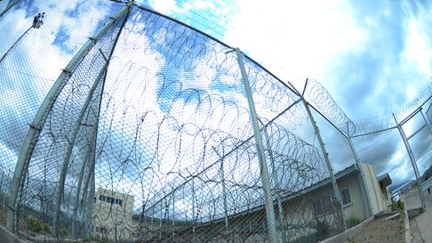 En un breve mensaje audiovisual, Manuel Adorni informó que quedan prohibidos los traslados a cárceles por cuestiones de Ideología de Género En un breve mensaje audiovisual, Manuel Adorni informó que quedan prohibidos los traslados a cárceles por cuestiones de Ideología de Género