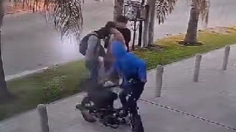 Un grupo de motochorros realizaron un robo en La Plata. Un grupo de motochorros realizaron un robo en La Plata.