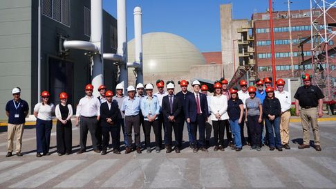 Congresistas de Estados Unidos en Atucha. Congresistas de Estados Unidos en Atucha.